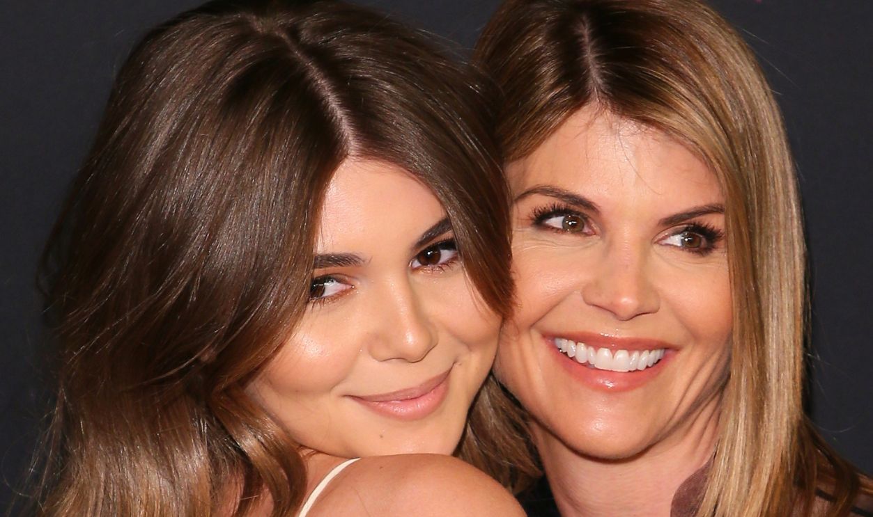 Olivia Jade (L) and Lori Loughlin attend the Women's Cancer Research Fund's 'Unforgettable Evening' in Los Angeles, California, on February 27, 2018.