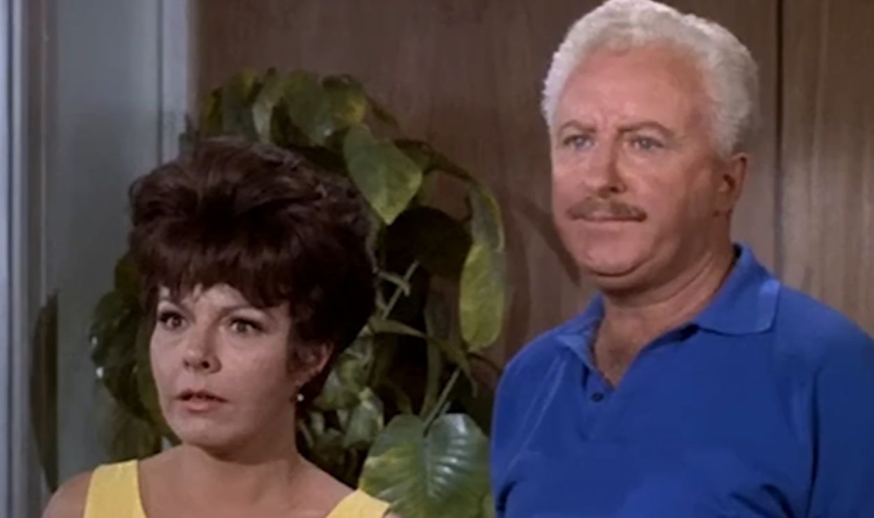 Screenshot from Bewitched (1964–1972)