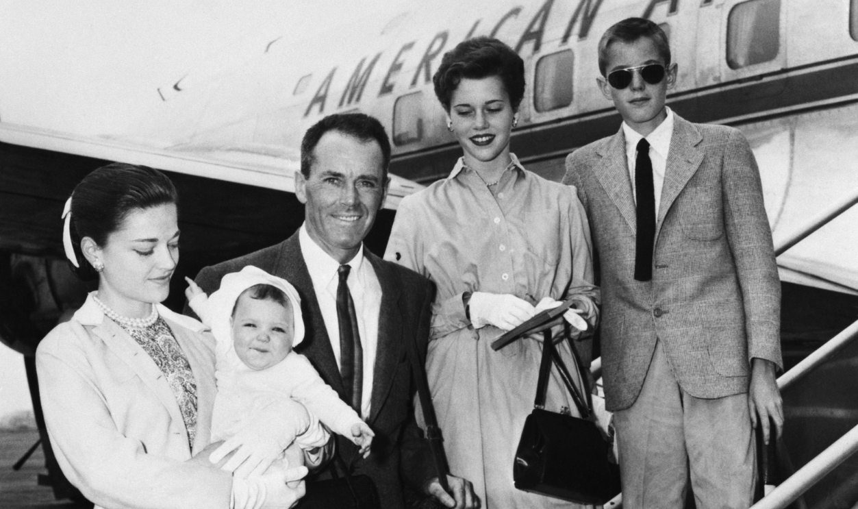 Fonda Family at Airport