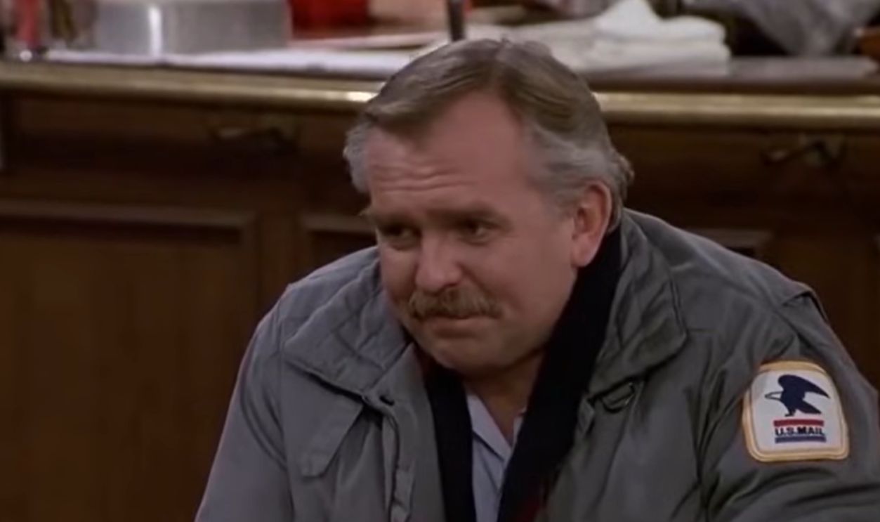 Screenshot from Cheers (1982-1993)