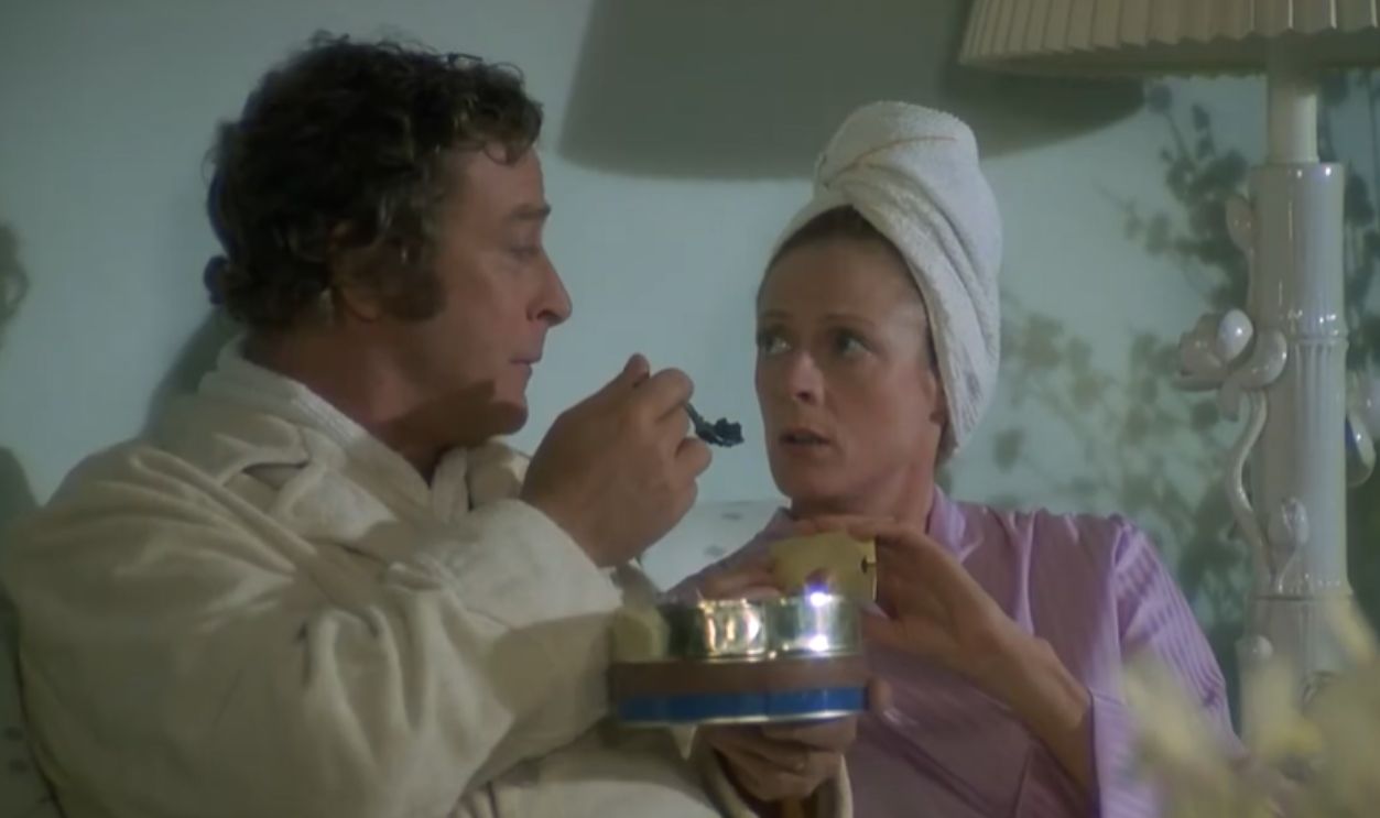 Screenshot from California Suite (1978)