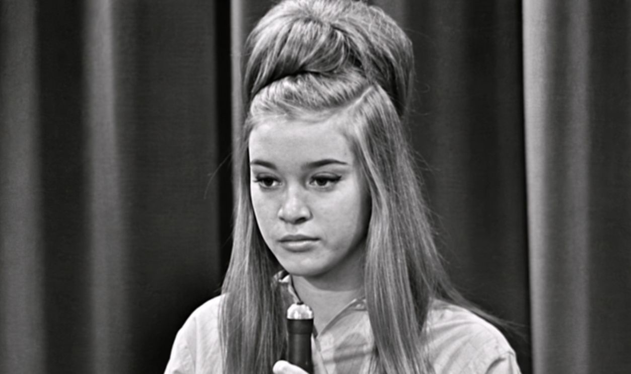 Screenshot from “Leader of the Pack” (1964)
