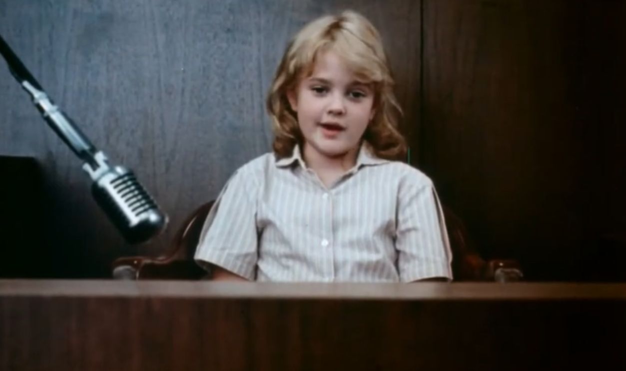 Screenshot from Irreconcilable Differences (1984)
