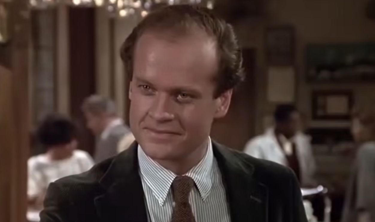Screenshot from Cheers (1982-1993)