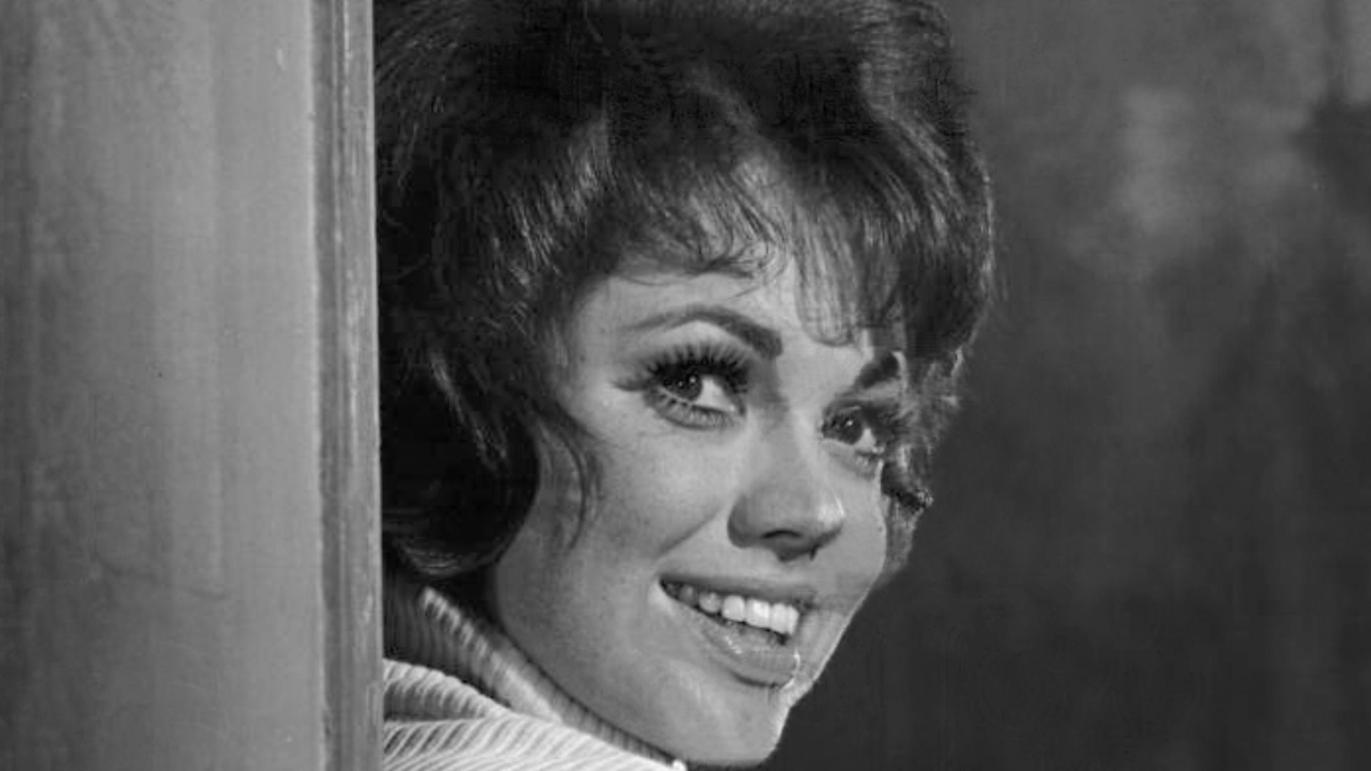 Jo Ann Pflug as Angie in Bracken's World.