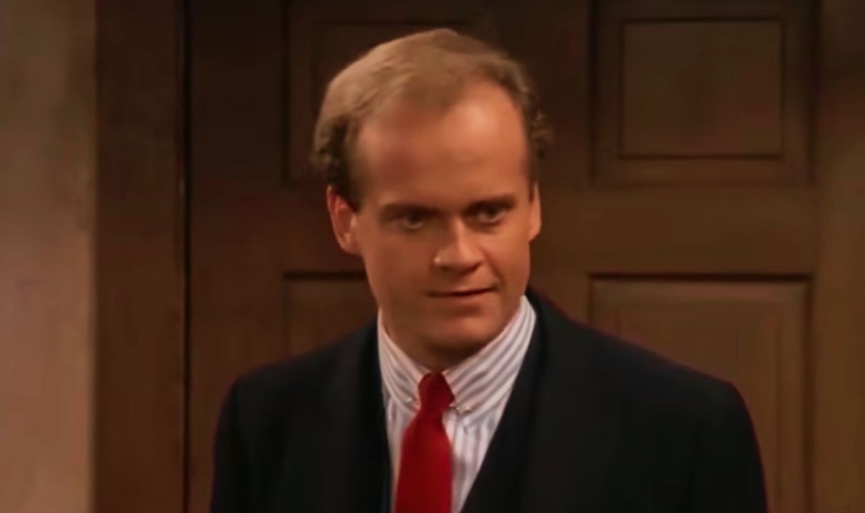 Screenshot from Cheers (1982-1993)