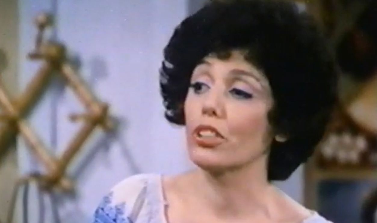 Screenshot from Phyllis (1975-1977)