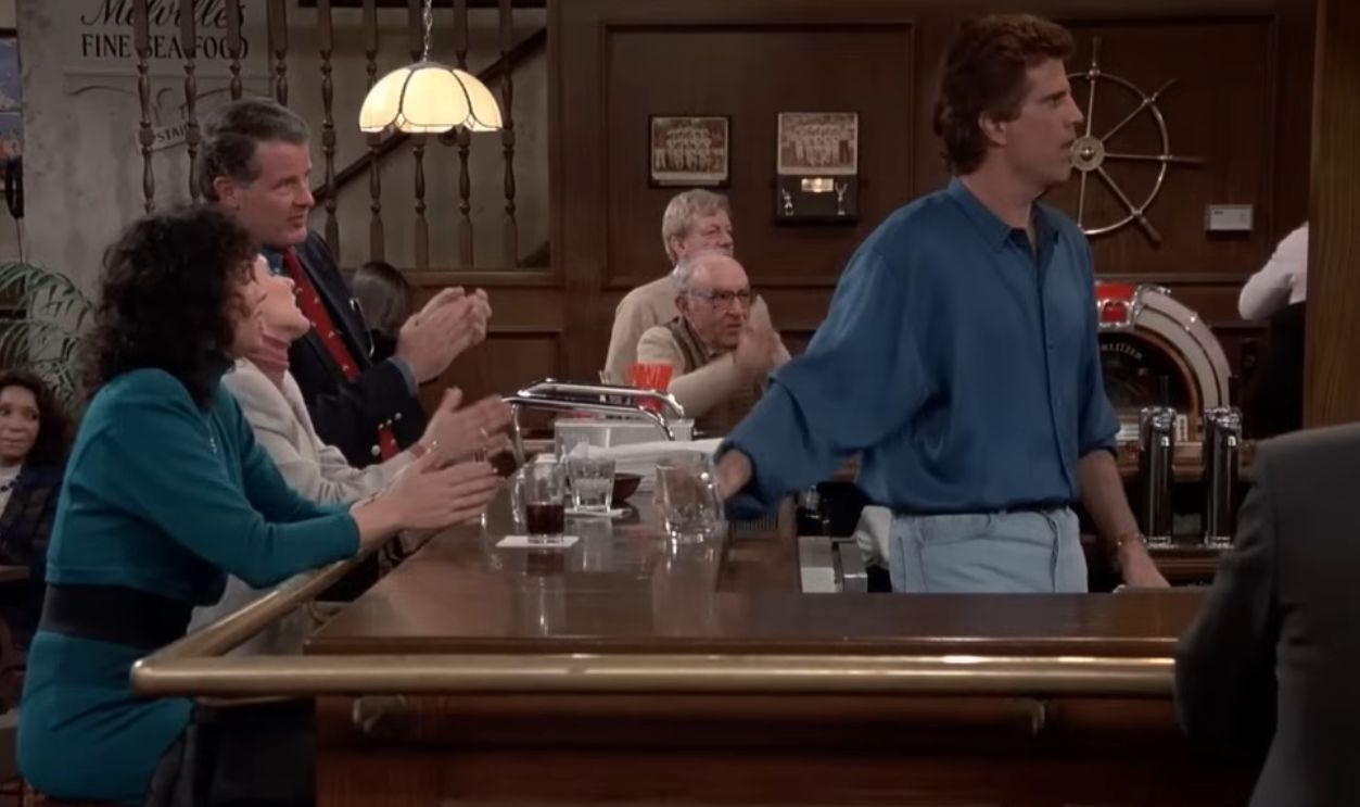 Screenshot from Cheers (1982–1993)