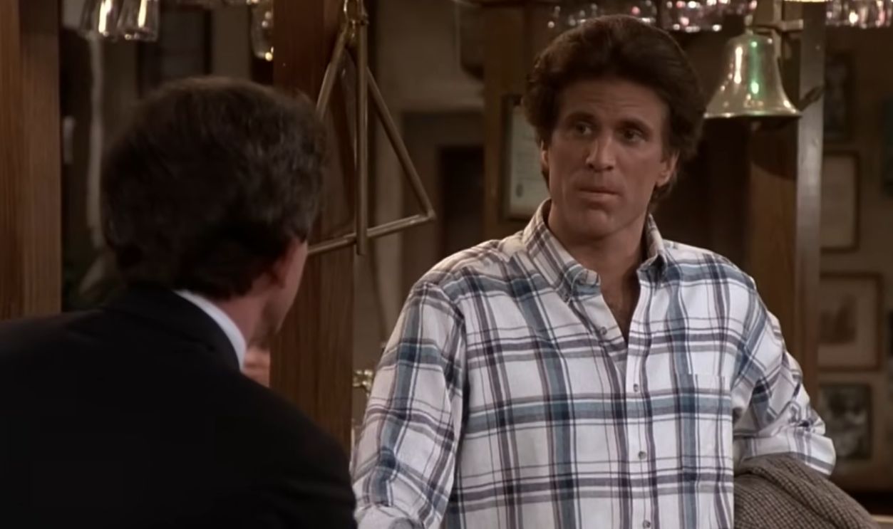 Screenshot from Cheers (1982–1993)