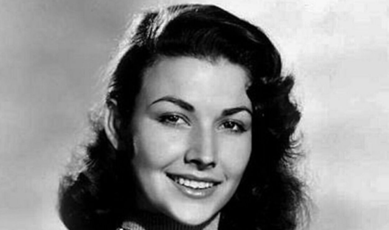 Publicity photo of actress Mara Corday for the film, Man Without a Star, 1955.
