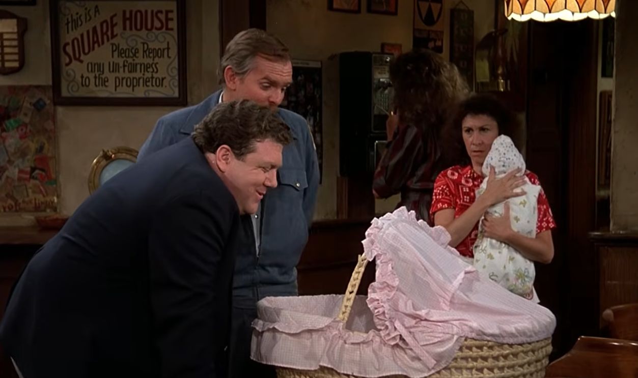 Screenshot from Cheers (1982–1993)