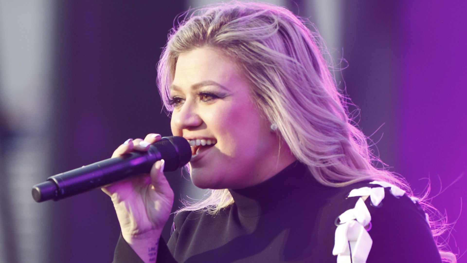 The 2018 Department of Defense Warrior Games Opening Ceremonies featured the introduction of athletes, the lighting of the Games torch and a concert by Kelly Clarkson at the Air Force Academy in Colorado Springs, Colo. June 2, 2018. The Warrior Games are 