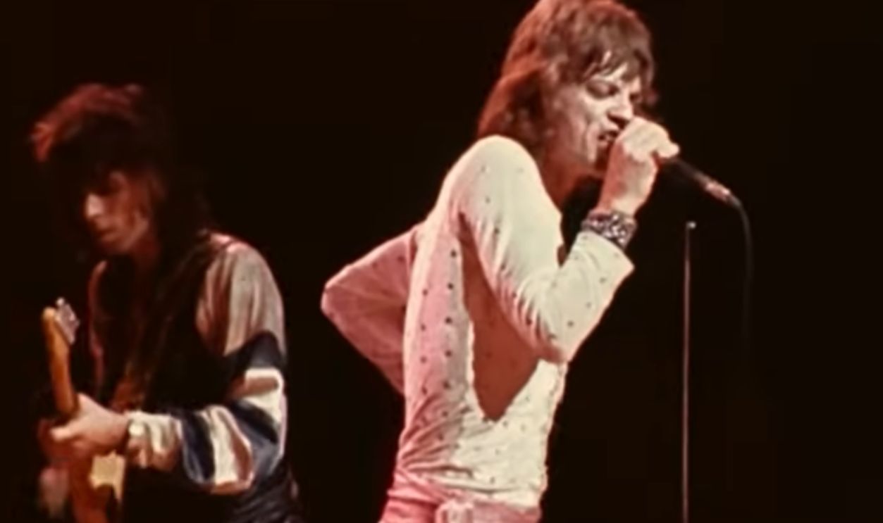 Screenshot from Rip This Joint (1972)