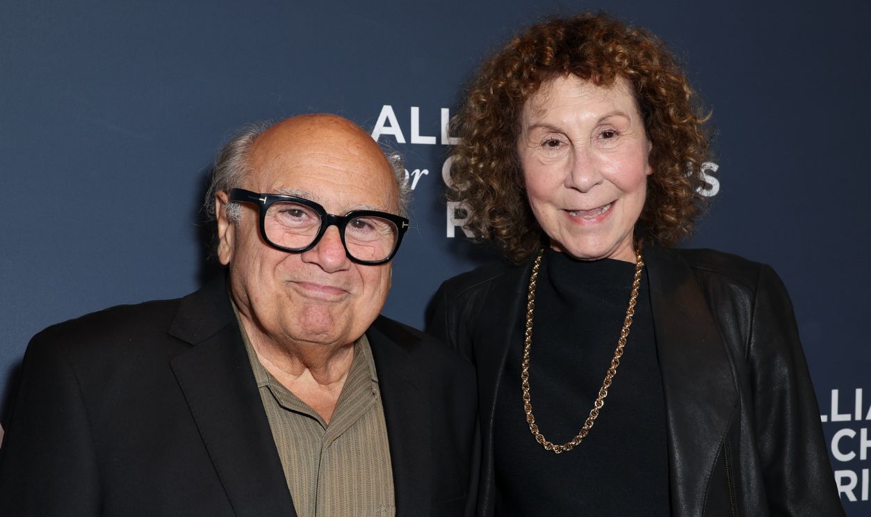 Danny DeVito, Rhea Perlman at The Alliance for Children's Rights 33rd Annual Champions for Children held at The Beverly Wilshire on April 30, 2025 in Beverly Hills, California