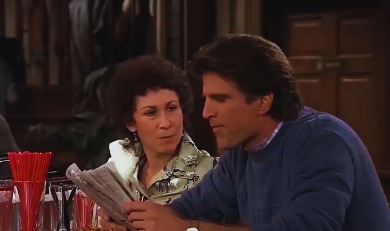 Screenshot from Cheers (1982–1993)