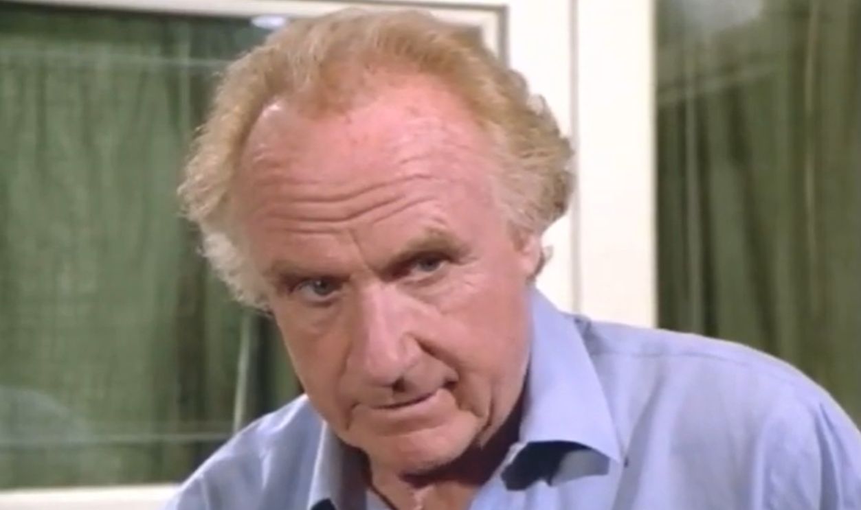 Screenshot from Crazy Like a Fox (1984–1986)