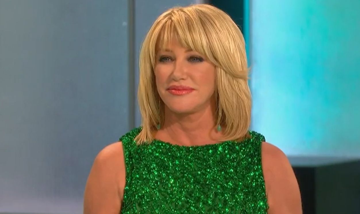 Screenshot from The Suzanne Show (2012-2013)