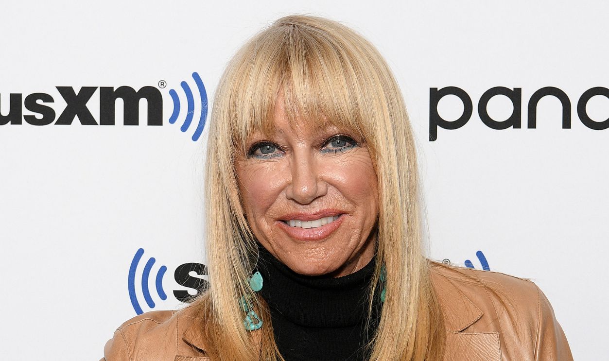 Suzanne Somers visits SiriusXM Studios on January 06, 2020 in New York City.