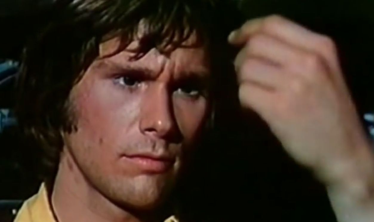 Screenshot from Wild in the Sky (1972)
