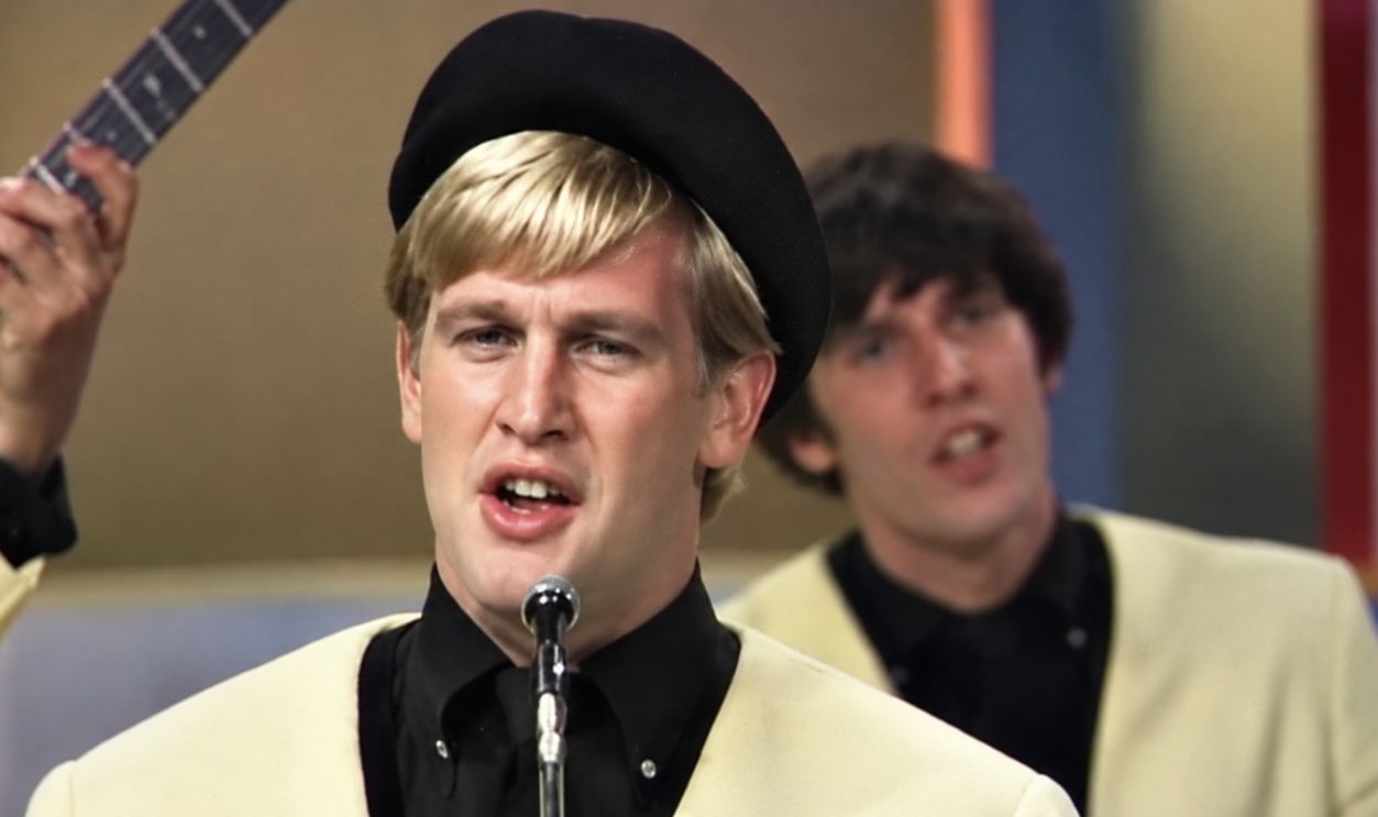 Screenshot from Louie Louie, Wand Records (1963)