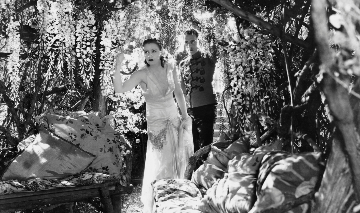  Scene From Flesh and the Devil
