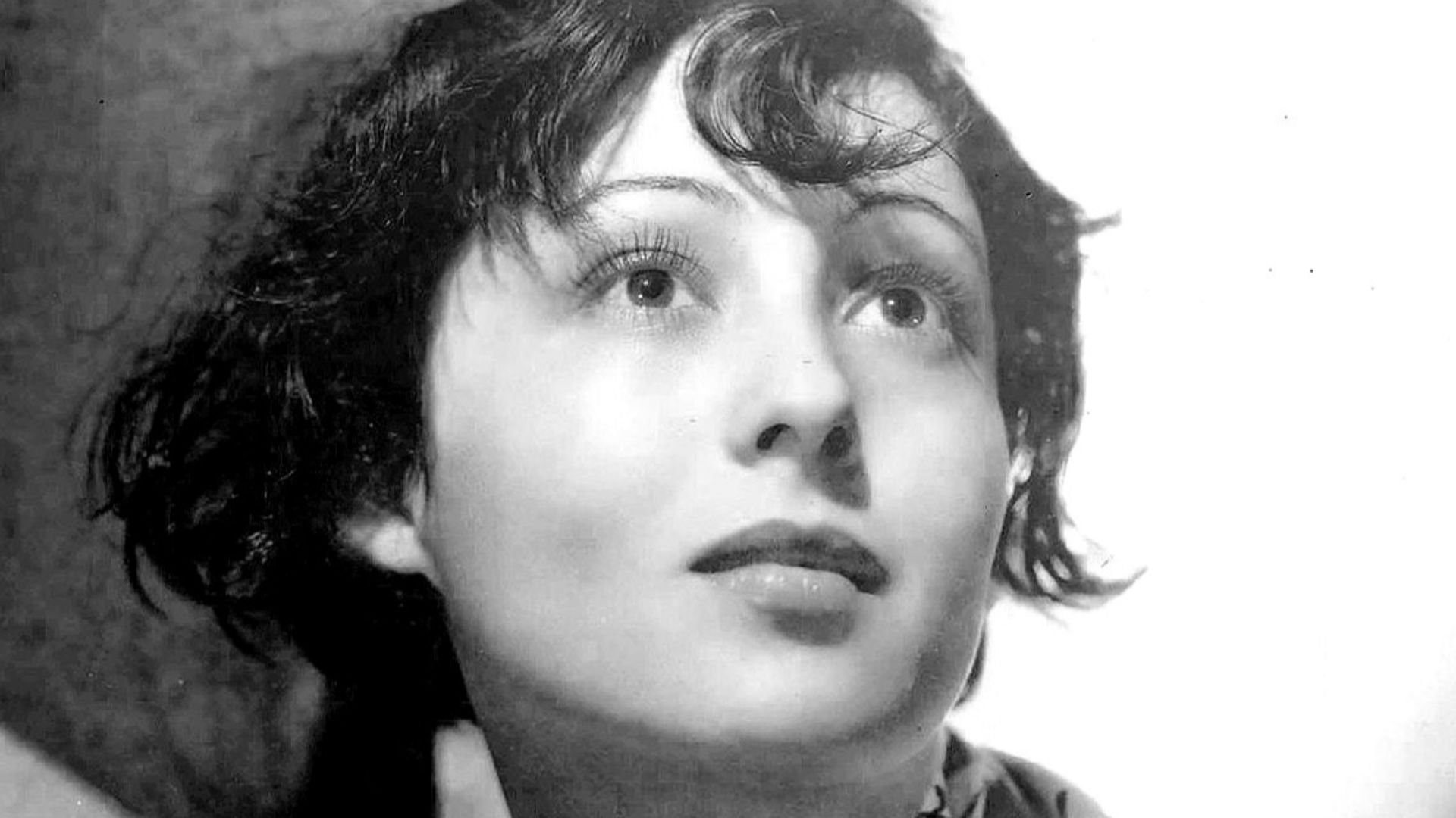 Photo of actress Luise Rainer.
