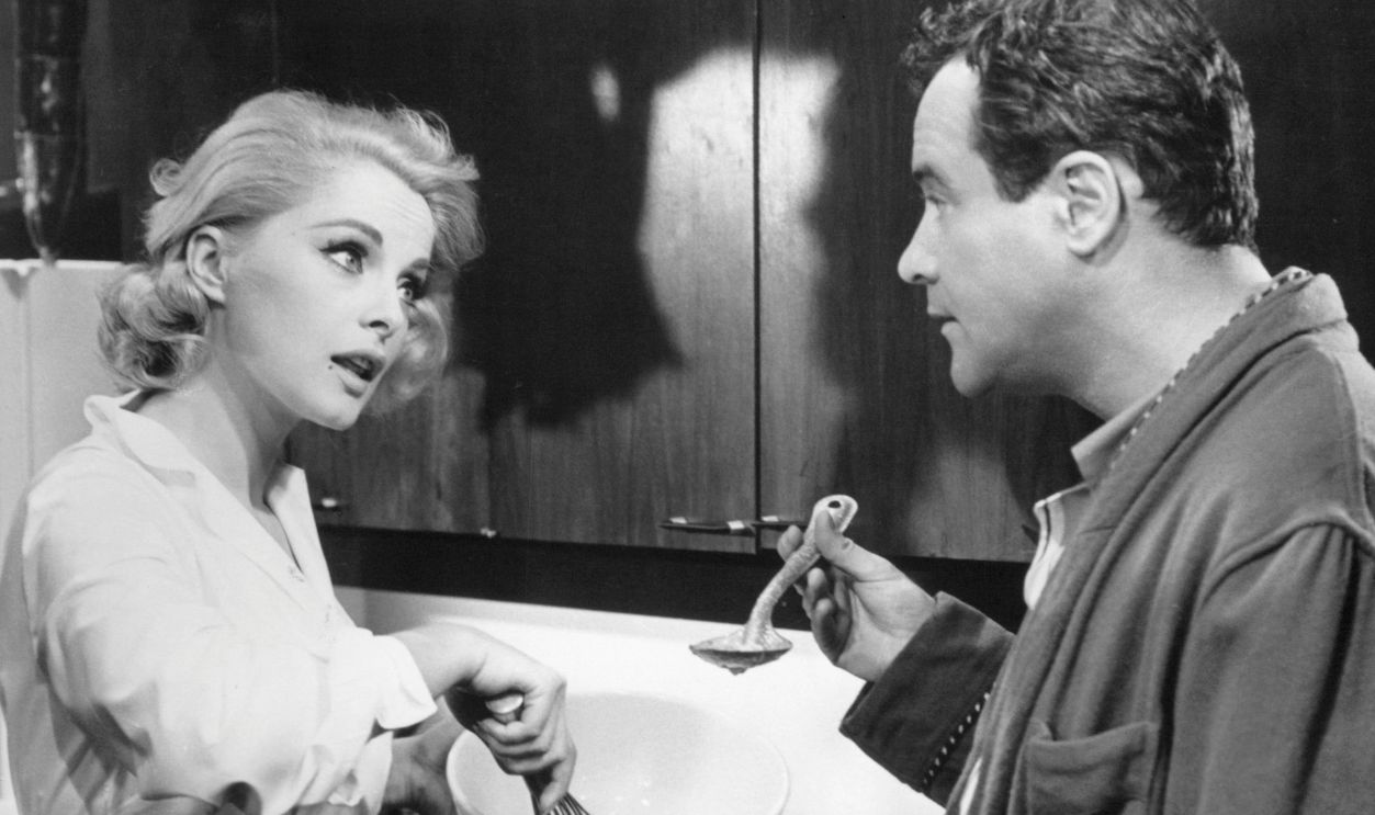 Virna Lisi And Jack Lemmon 131270573