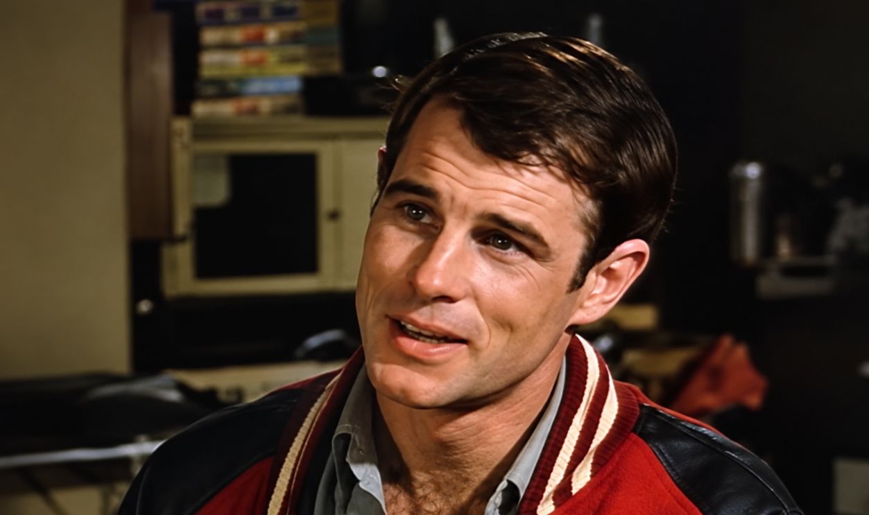 Screenshot from A Rumor of War (1980)