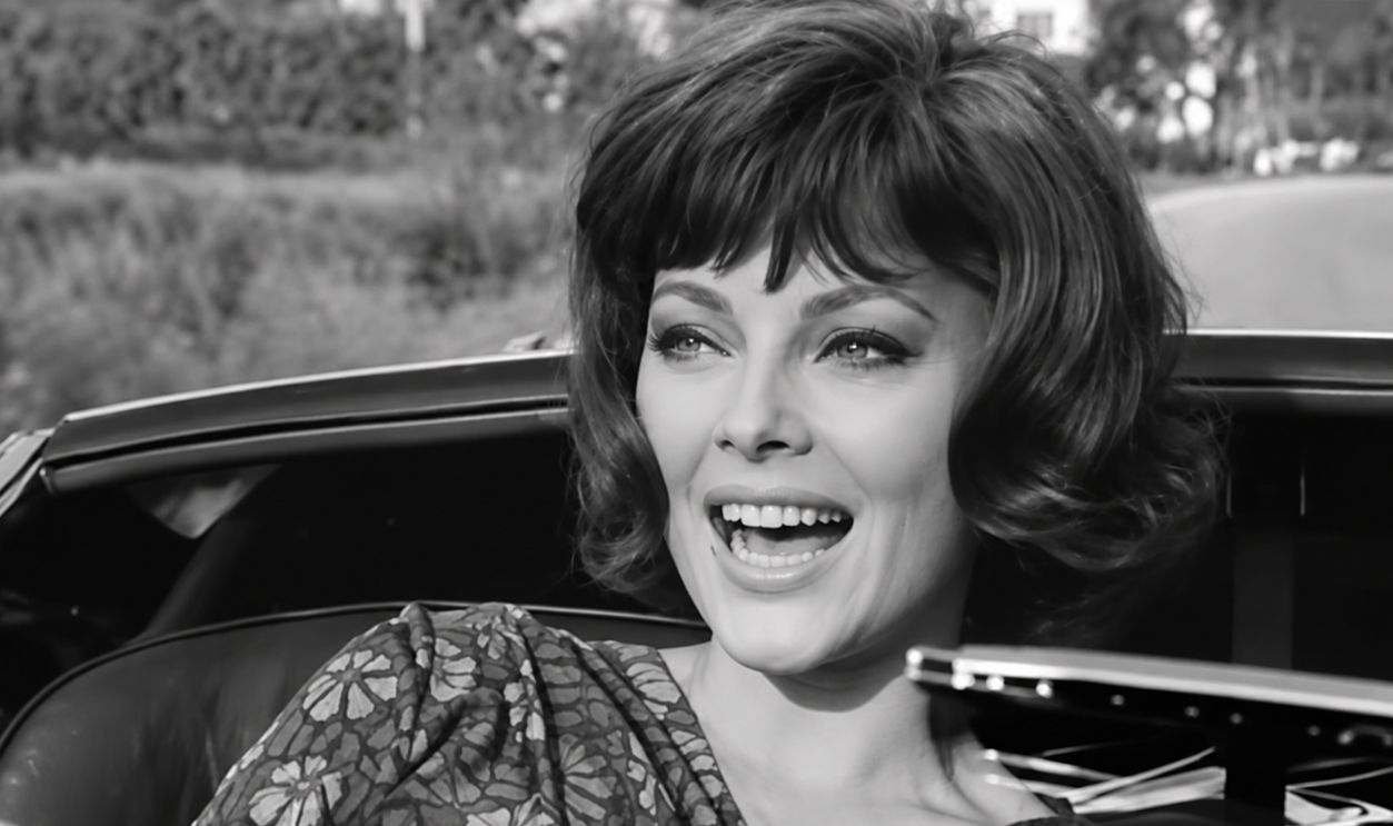 Screenshot from Signore & Signori (1966)
