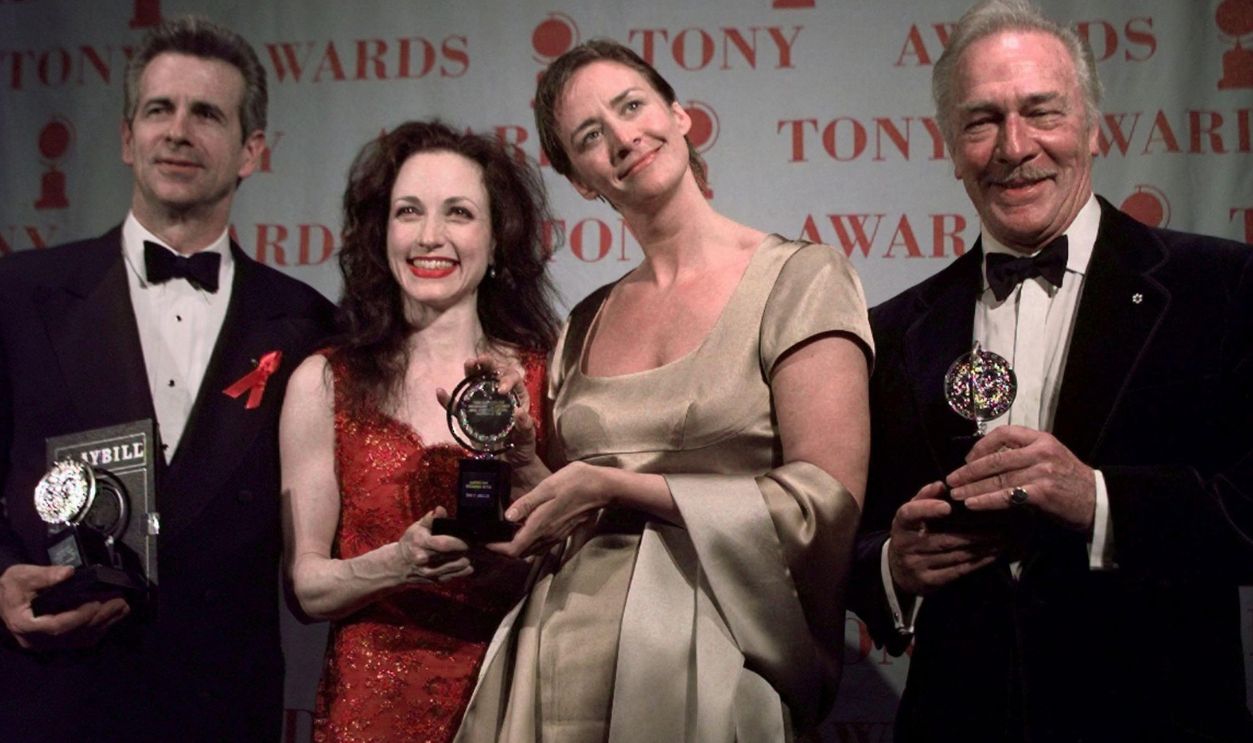 Several of the 1997 Tony Award winners pose 01 Jun