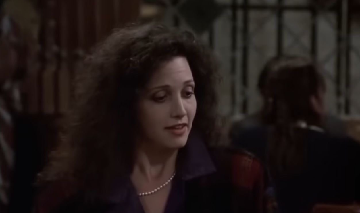 Screenshot from Cheers (1982-1993)
