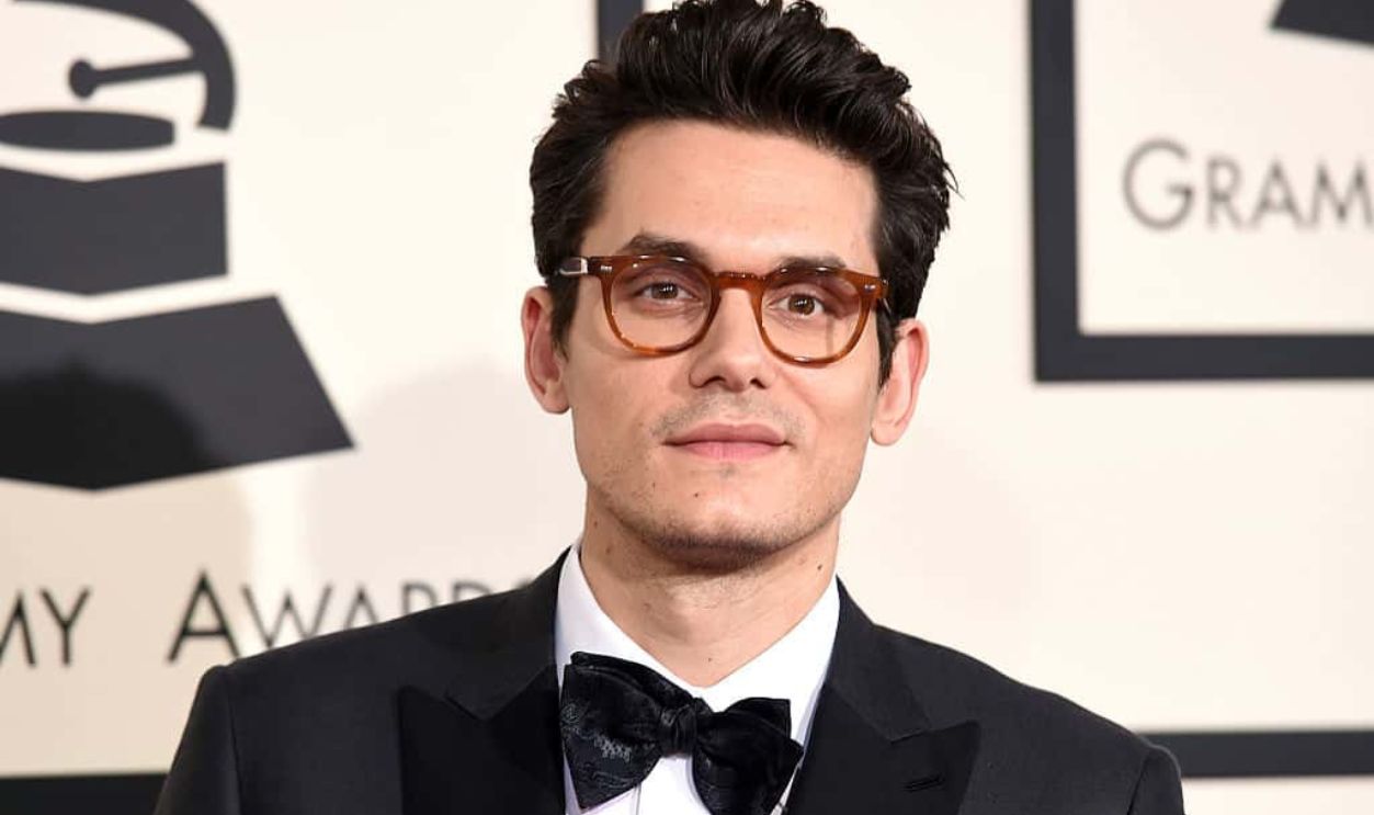 Getty Images - 463016858 - Musician John Mayer attends The 57th Annual GRAMMY Awards at the STAPLES Center.