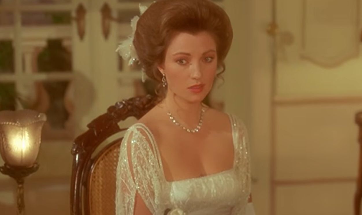 Screenshot from Somewhere In Time, Universal Pictures (1980) 