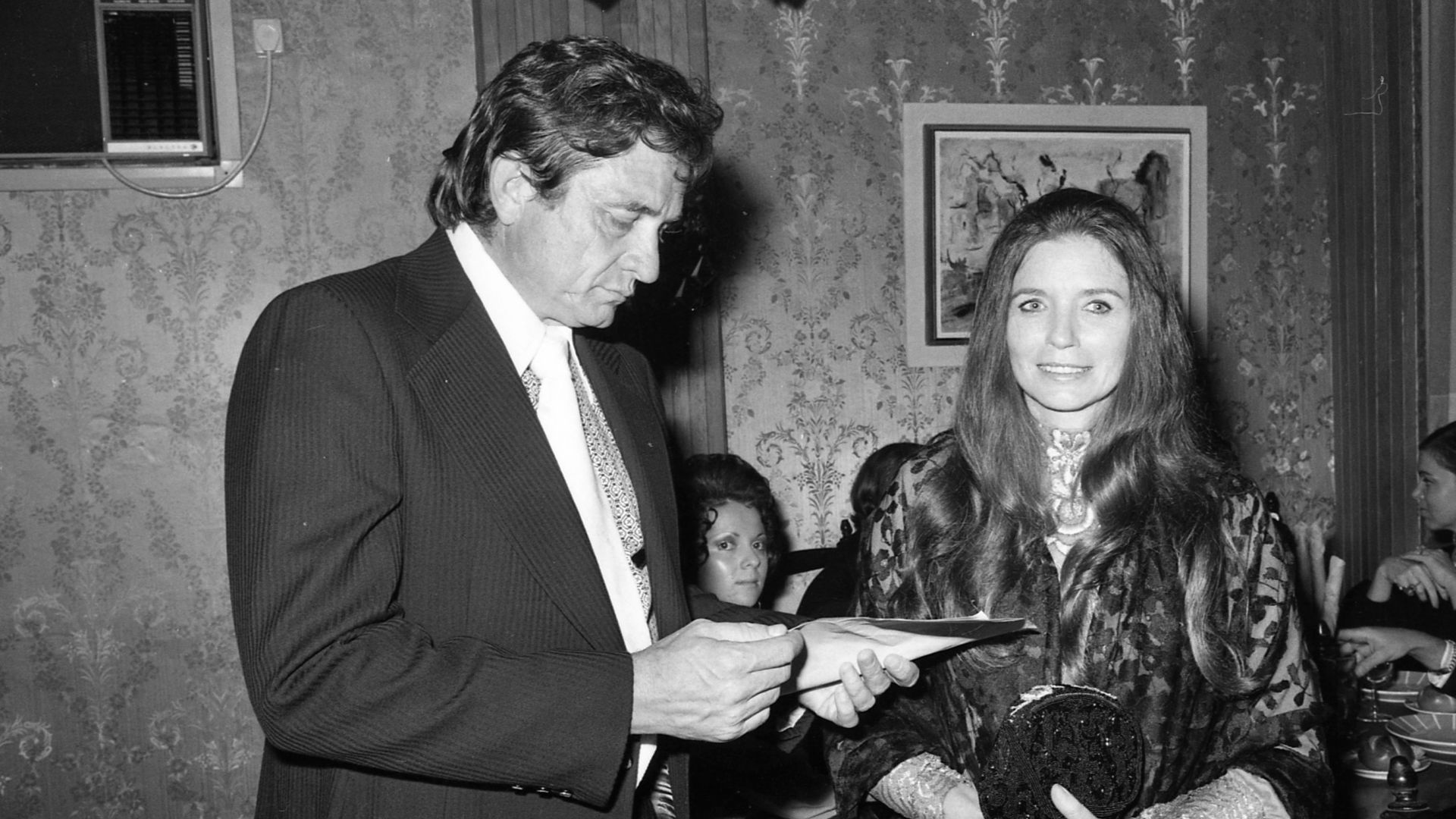 Radio host Yitzhak Shimoni interviewing Mr. Johnny Cash.