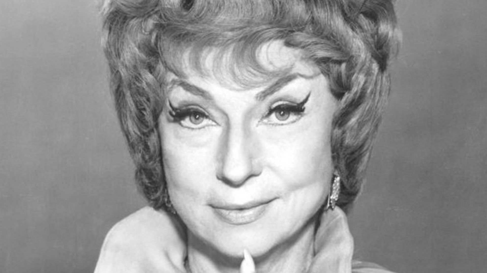 Publicity photo of Agnes Moorehead as Endora from the television program Bewitched.