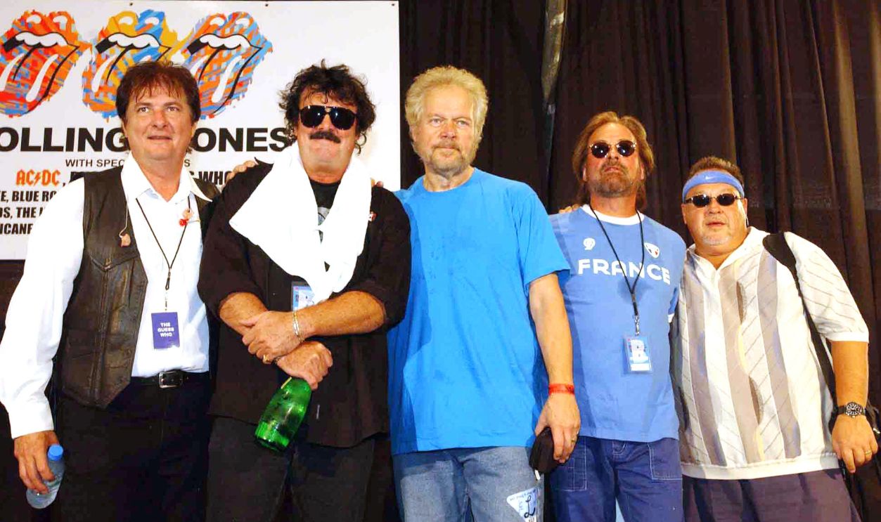 Sars Benefit Concert Held In Toronto