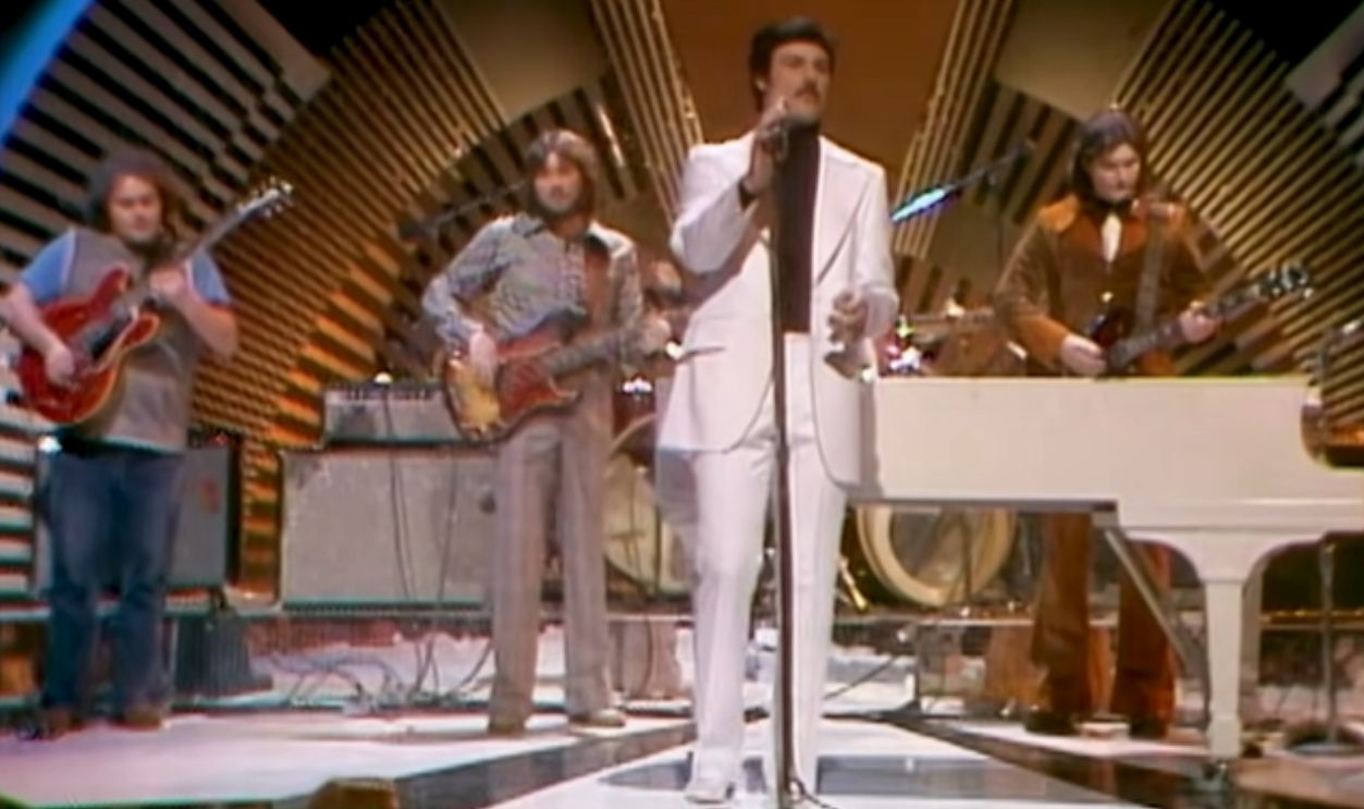Screenshot from American Woman (1970)