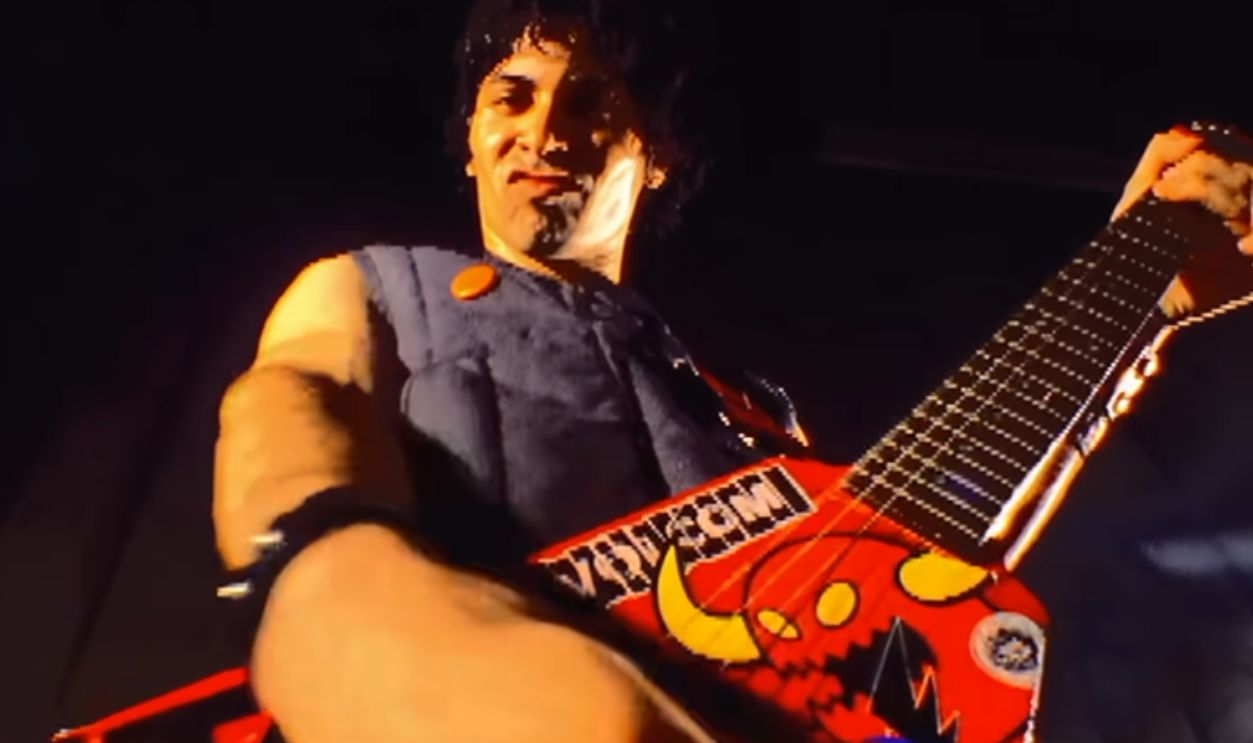 Screenshot from 96 Quite Bitter Beings (1999)
