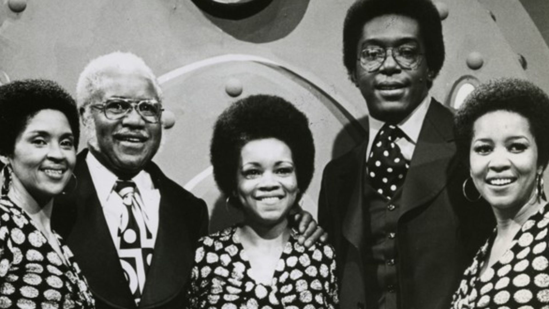 w:The Staple Singers and w:Don Cornelius, right, on w:Soul Train. Publicity photo taken during production of the June 8, 1974 episode (season 3, episode 35).