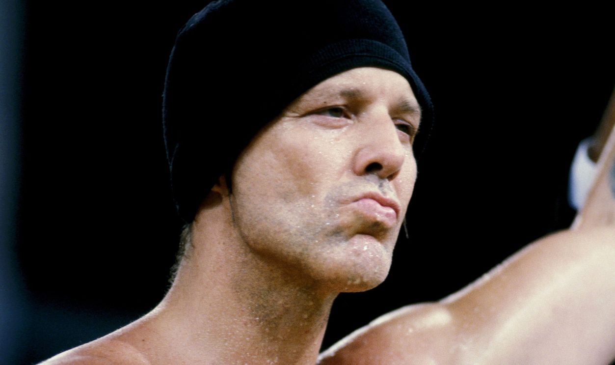 Getty Images - 110155654 - Mickey Rourke at an exhibition of boxing in Buenos Aires, Argentina on August 01, 1993.