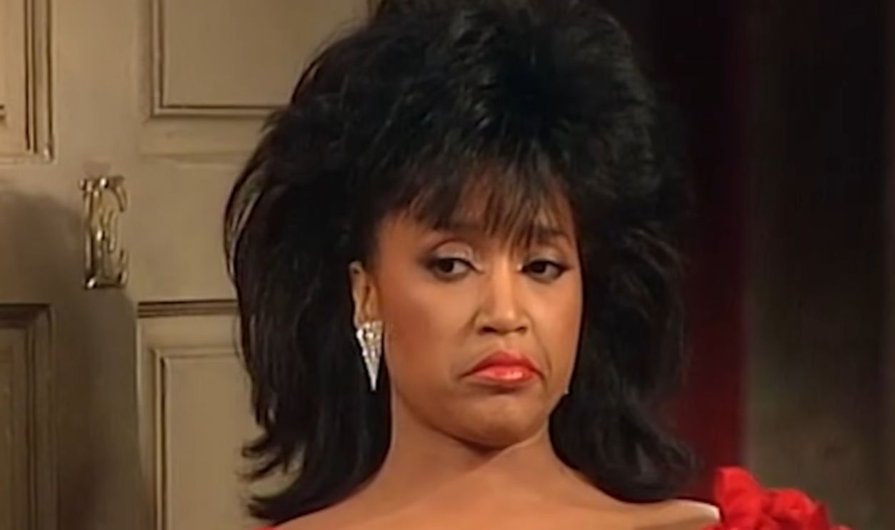 Screenshot from 227 (1985-1990)