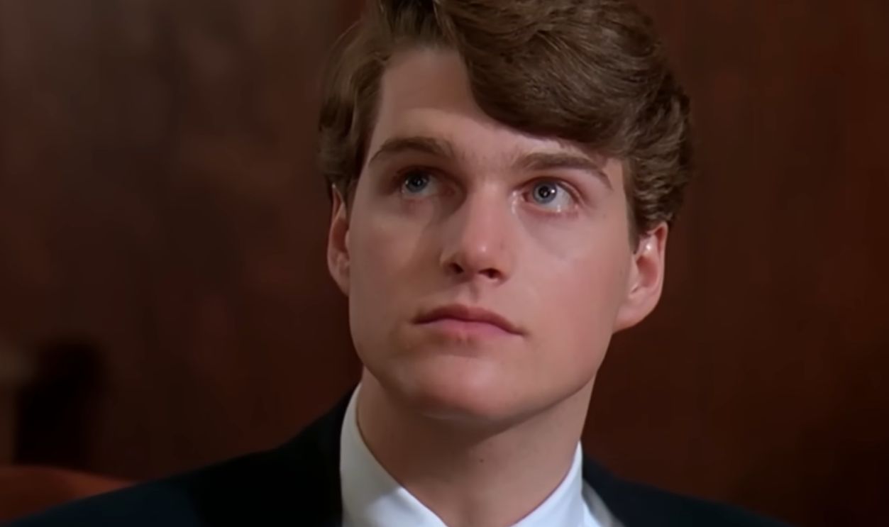 Screenshot from Scent of a Woman (1992)