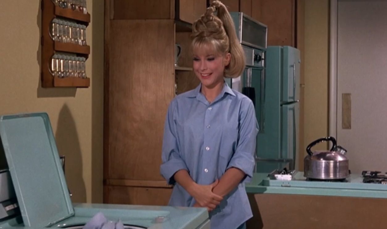 Screenshot from I Dream of Jeannie (1965-1970)