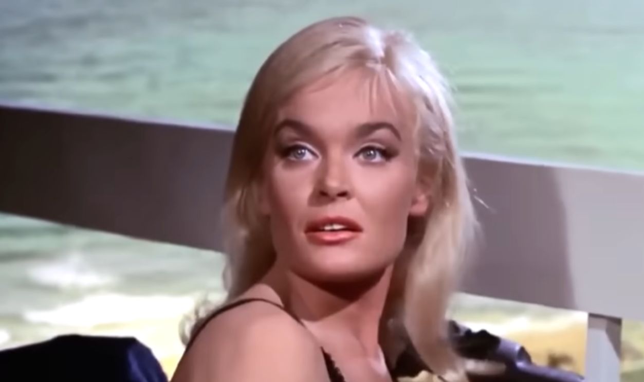 Screenshot from Goldfinger (1964)