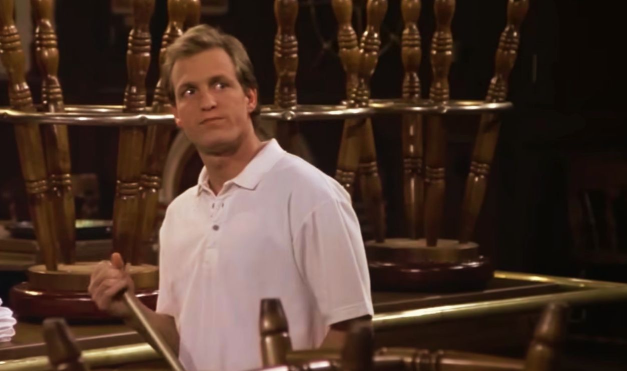 Screenshot from Cheers (1982-1993)