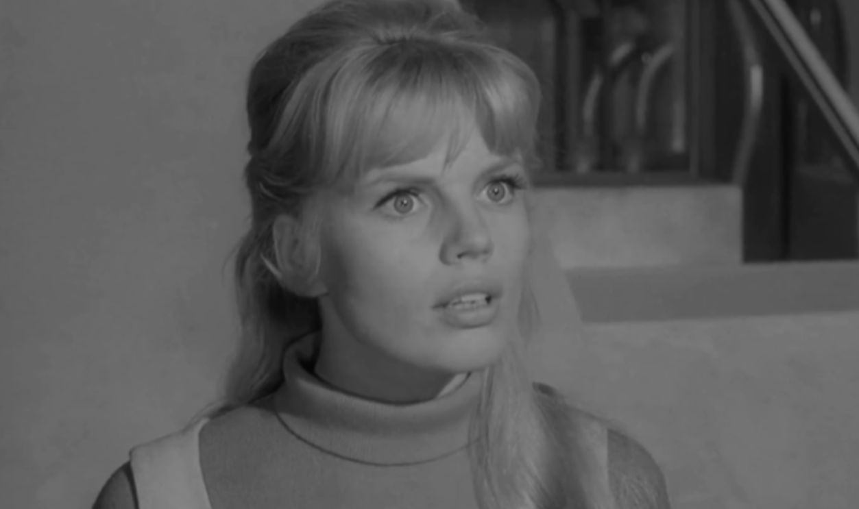 Screenshot from Lost in Space (1965-1968)