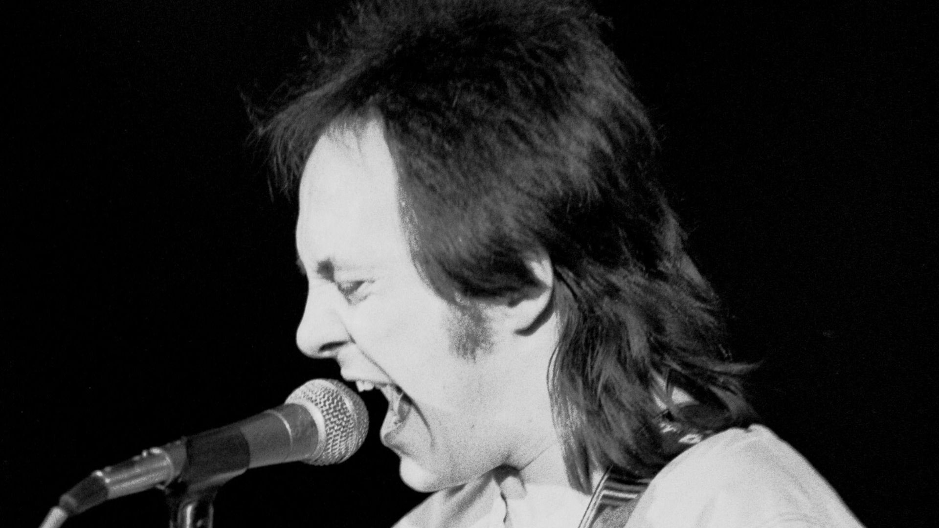 Steve Marriott performs at the Agora Ballroom in Dallas, Texas, 1980.