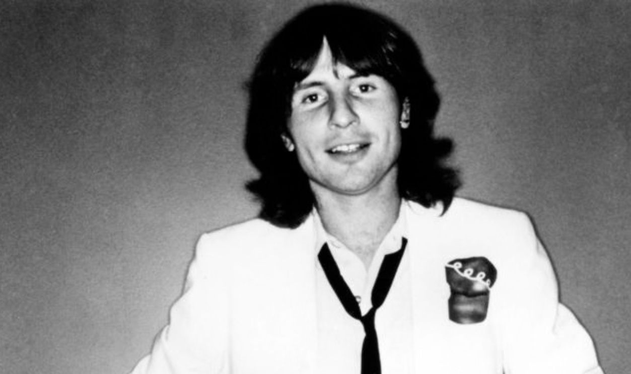  Photo of Phil MOGG and UFO