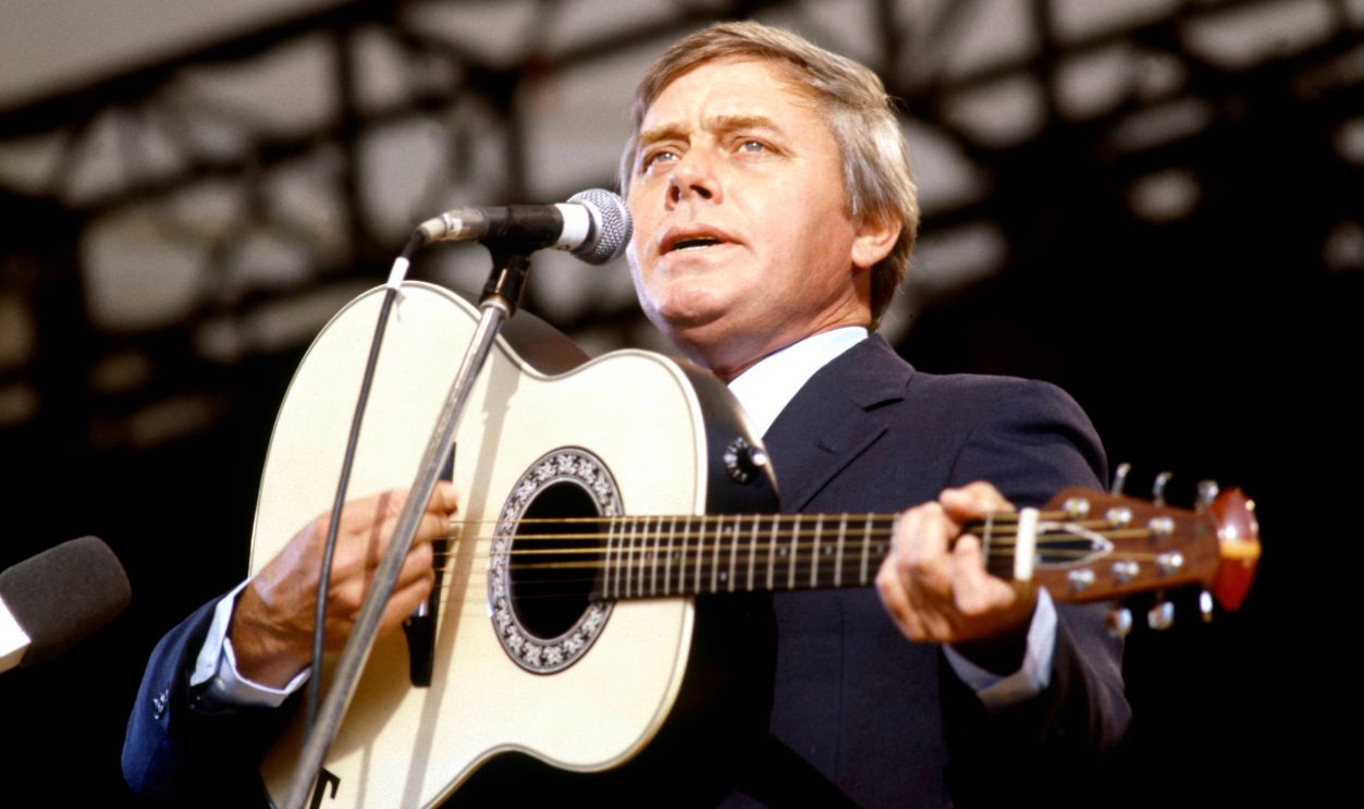 UNSPECIFIED - circa 1970 Photo of Tom T HALL