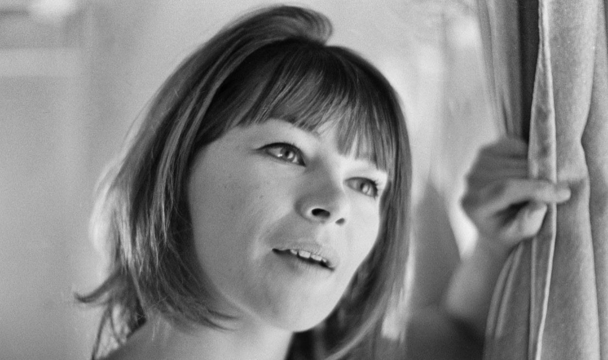 Glenda Jackson 1276453102